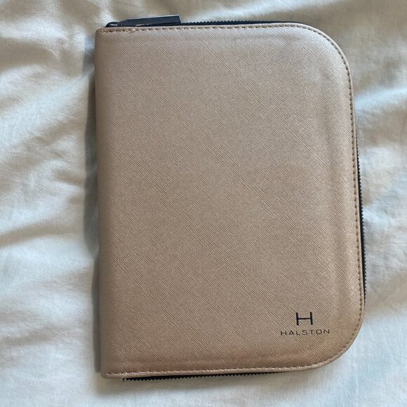 H‎ By Halston Shine Tan Zip Around Travel Jewelry Case Organizer Portfolio - Picture 2 of 7